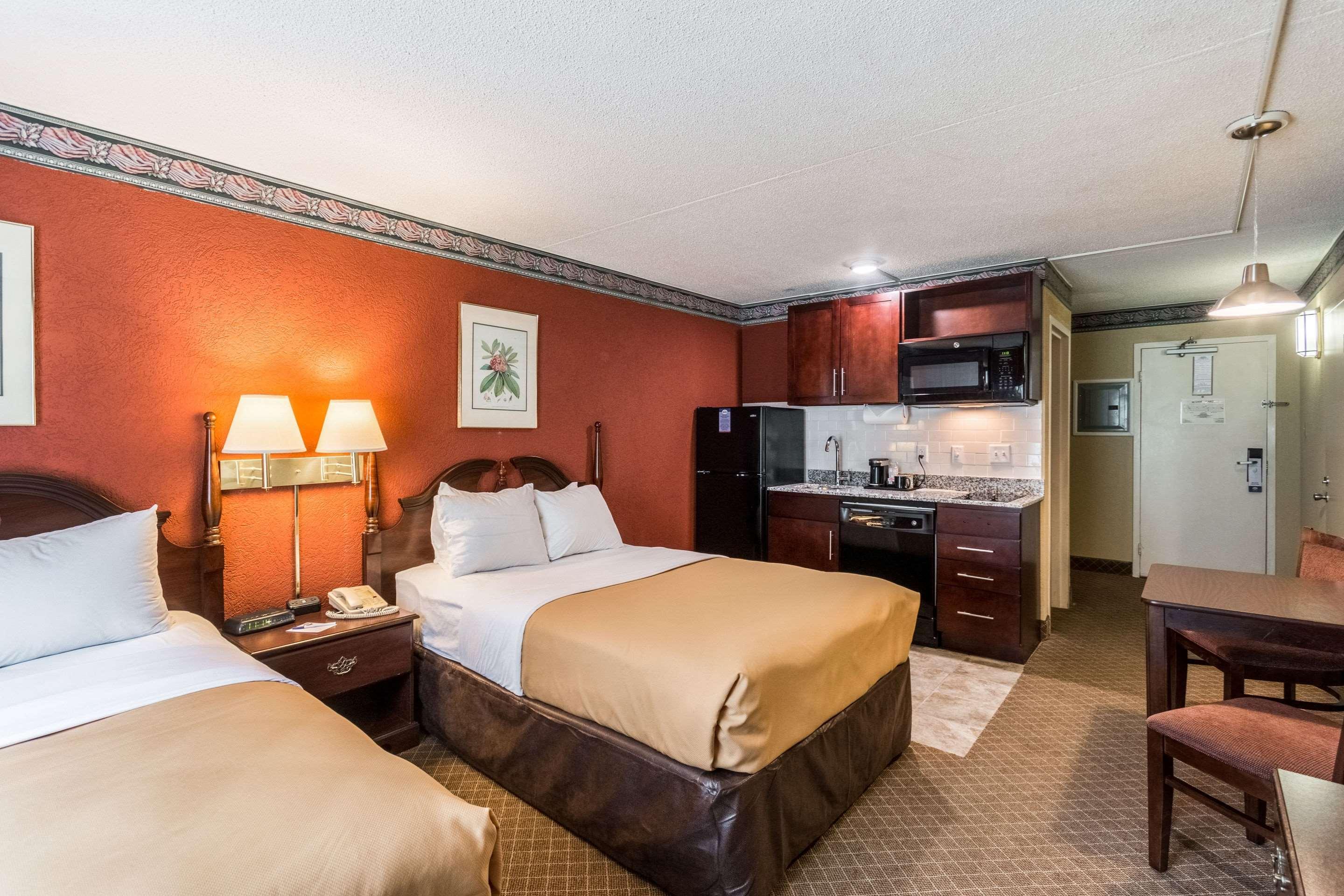 Suburban Extended Stay Hotel Fairmont Kültér fotó